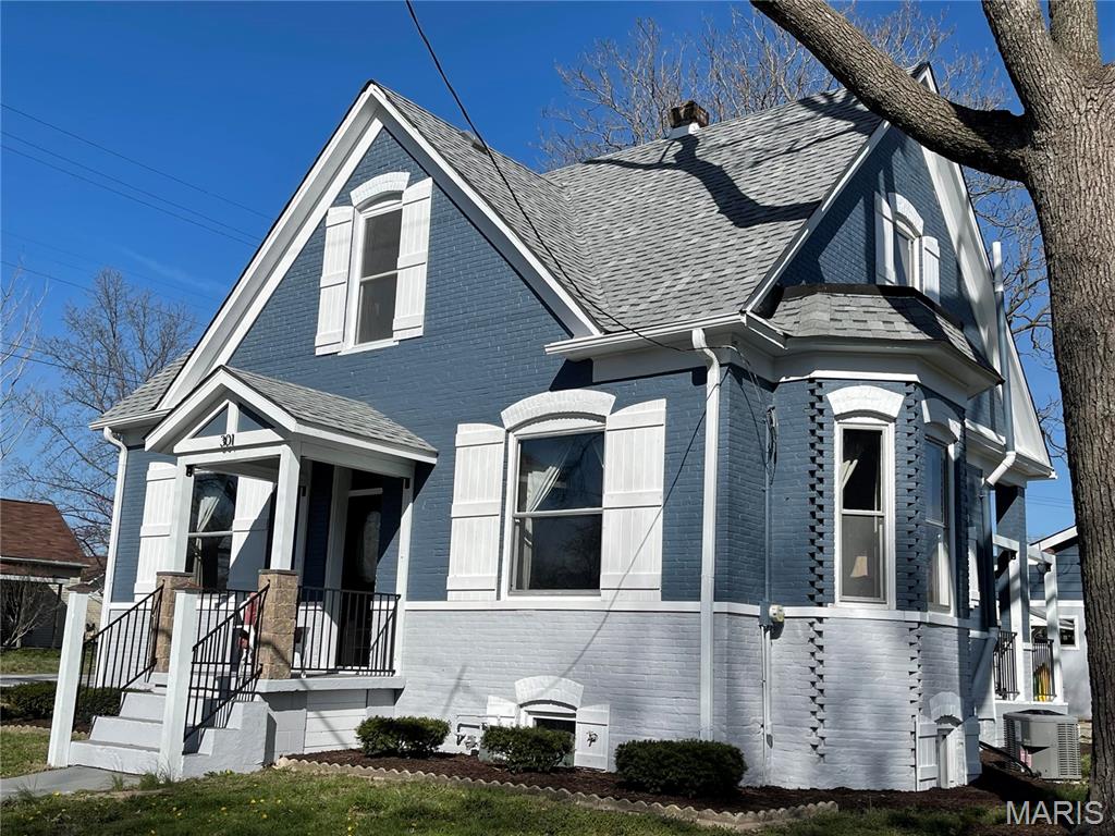 301 South Main Street Summerfield, IL 62289 - Photo 2 of 25