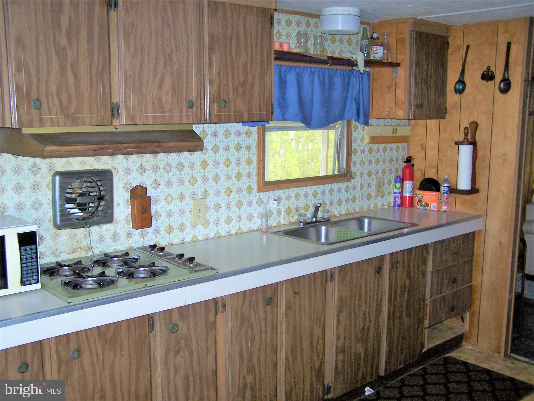 148 Pine Tree Road Ocean City, MD 21842 - Photo 11 of 31 Kitchen Area