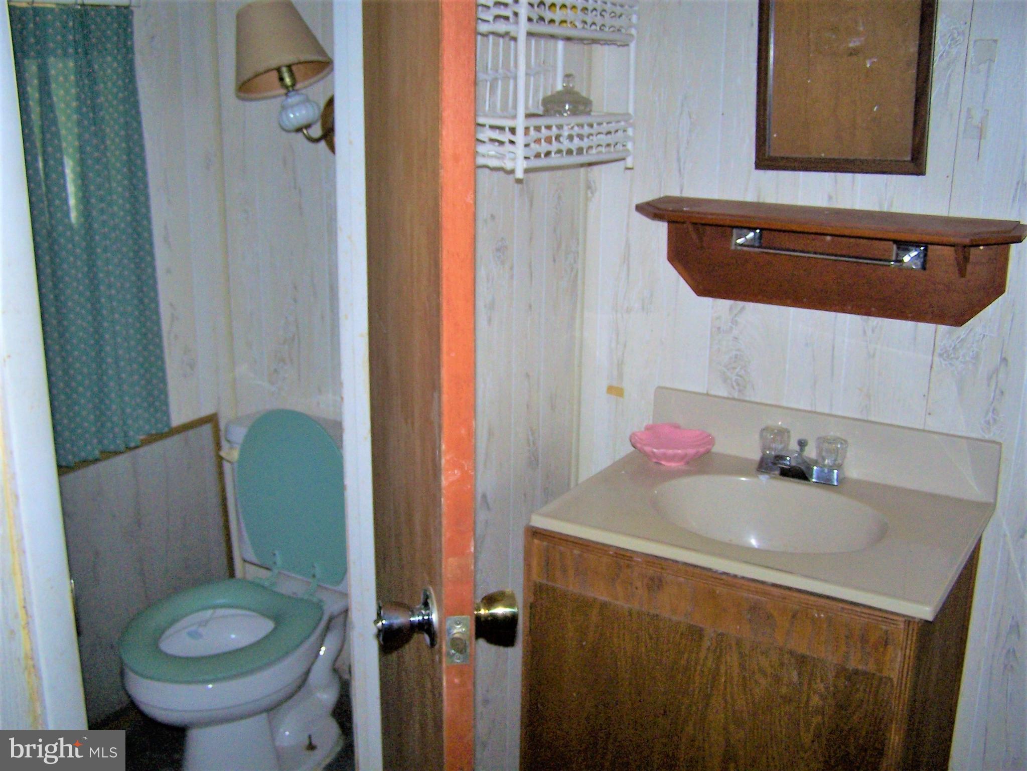 148 Pine Tree Road Ocean City, MD 21842 - Photo 17 of 31 Half Bath