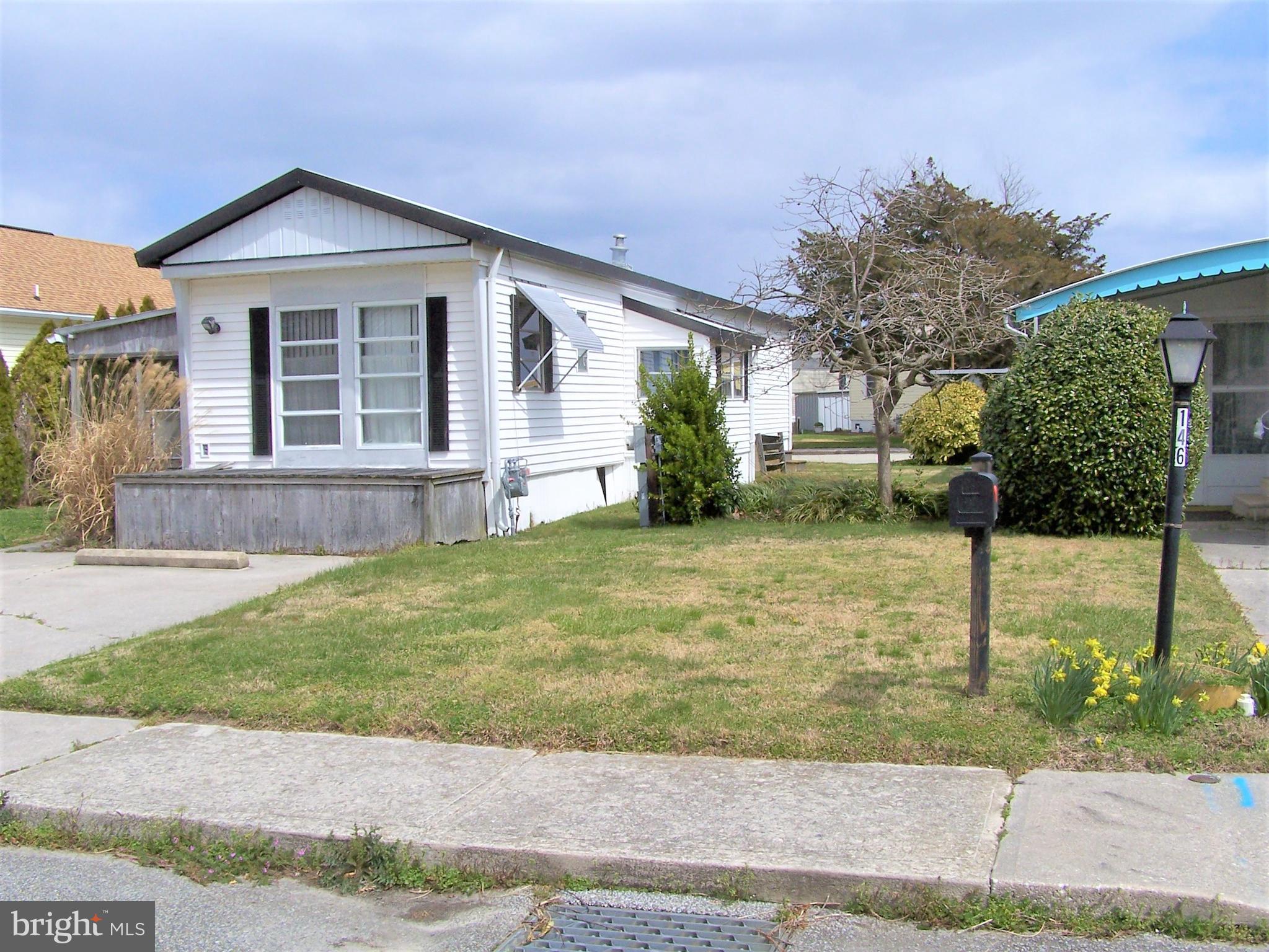 148 Pine Tree Road Ocean City, MD 21842 - Photo 3 of 31 Right Front Elevation