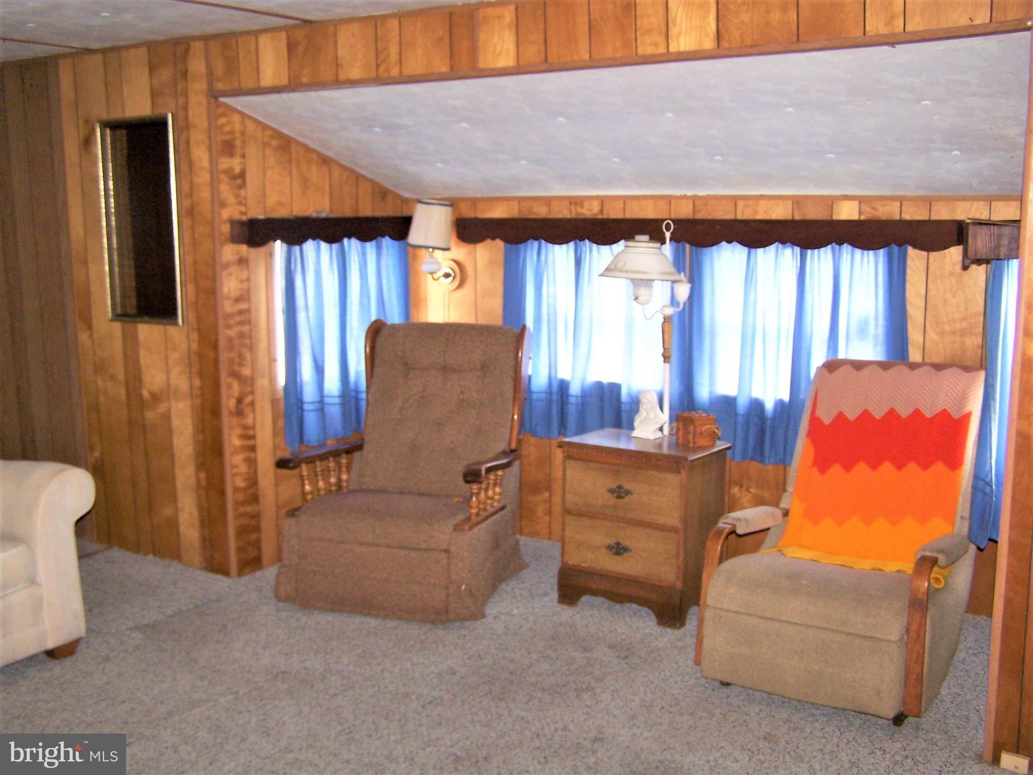 148 Pine Tree Road Ocean City, MD 21842 - Photo 6 of 31 Living Area