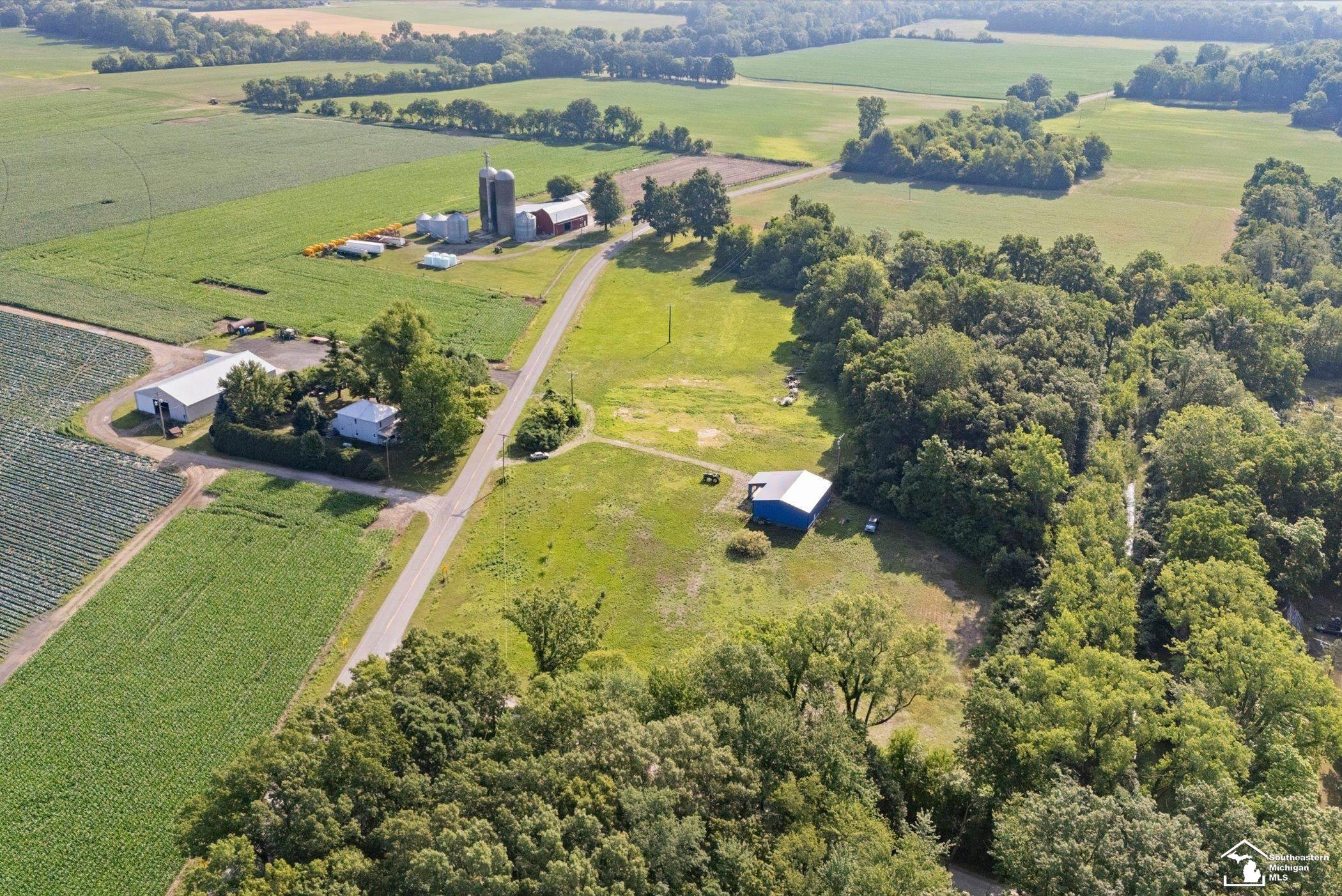 12501 Dixon Road Dundee, MI 48131 - Photo 16 of 26 50213379-7fe1efb6-8dff-4b26-a686-c99292d4866b.JPG