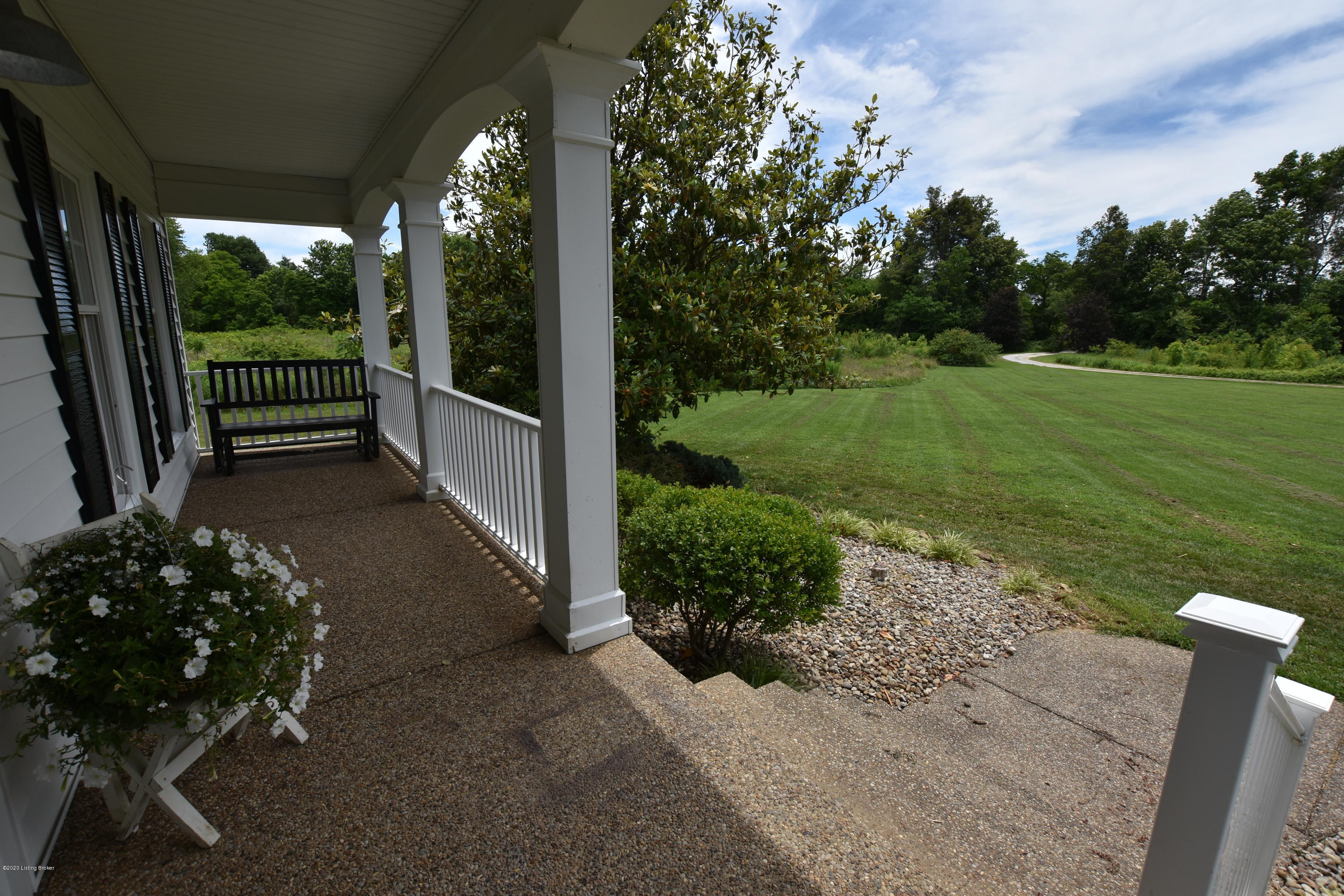10920 Rineyville Road Vine Grove, KY 40175 - Photo 2 of 84 DSC_4559