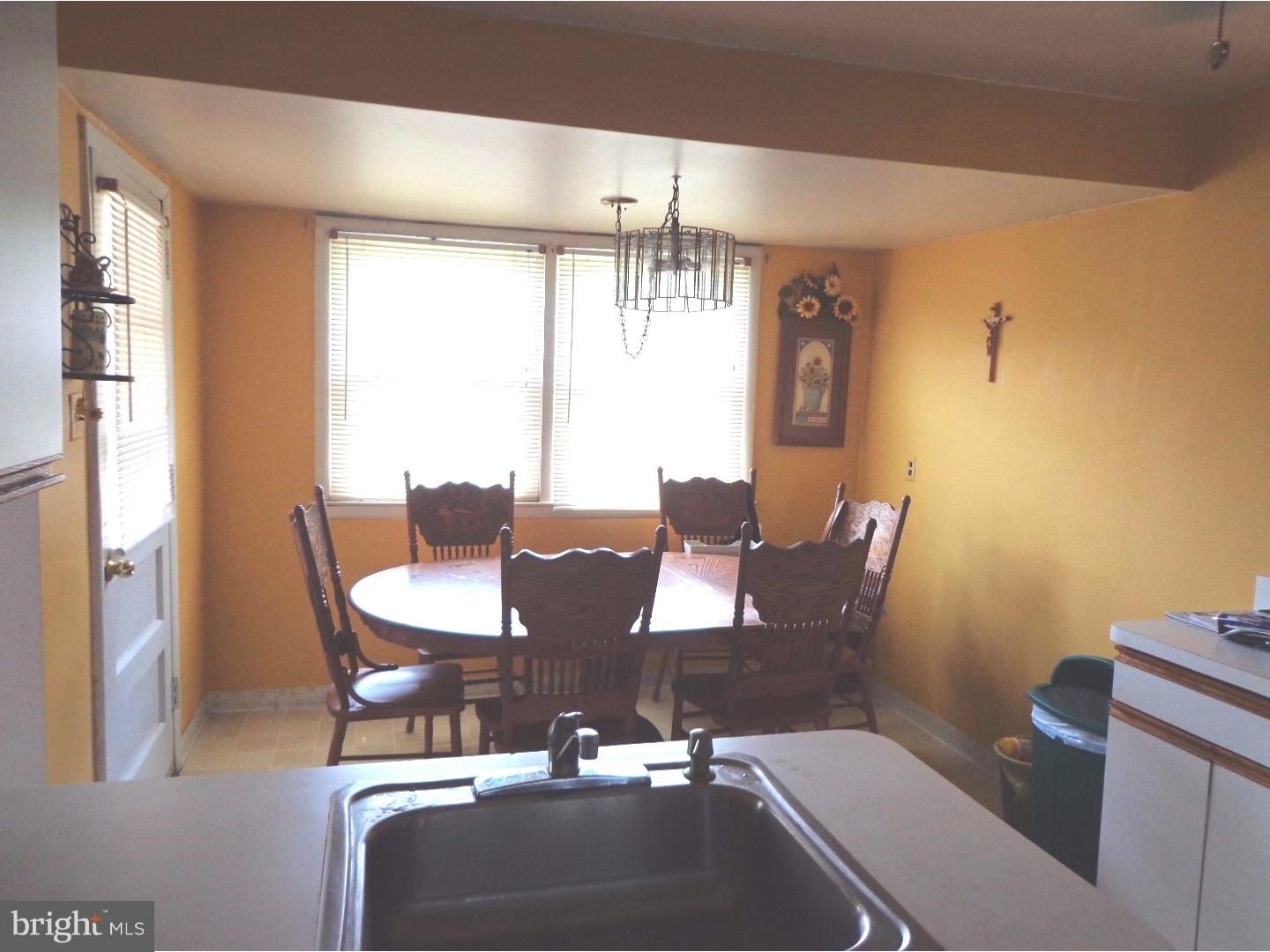 3800 Millbrook Road Philadelphia, PA 19154 - Photo 7 of 17