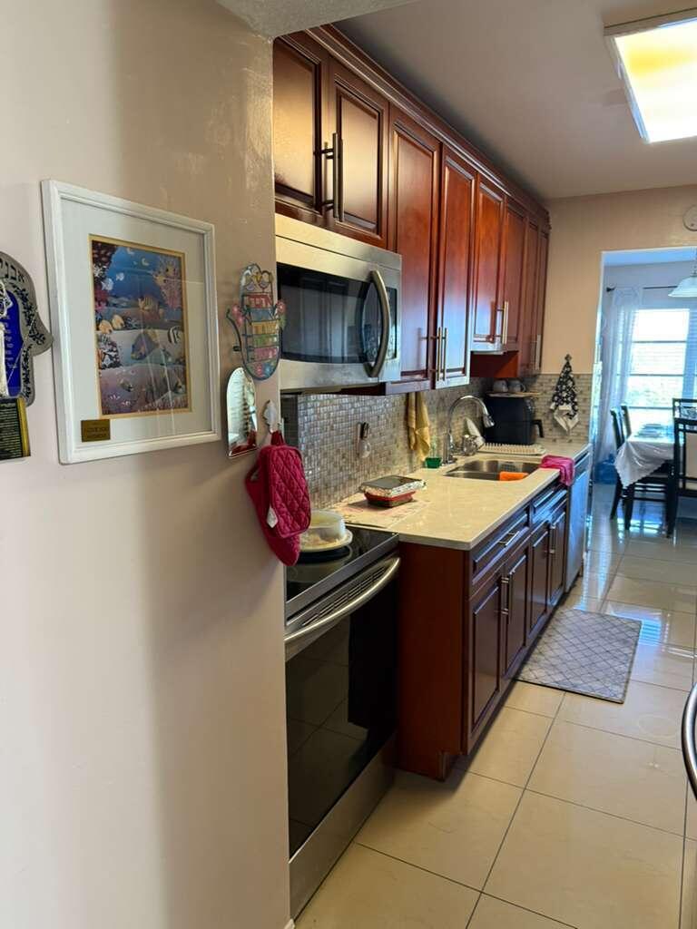 4164 Inverrary Drive, Unit 302 Lauderhill, FL 33319 - Photo 4 of 33 4