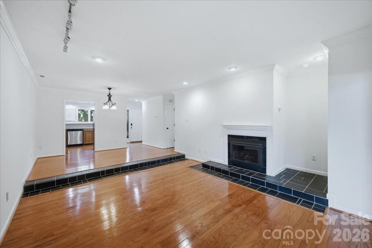 232 Queens Road, Unit 37 Charlotte, NC 28204 - Photo 9 of 31