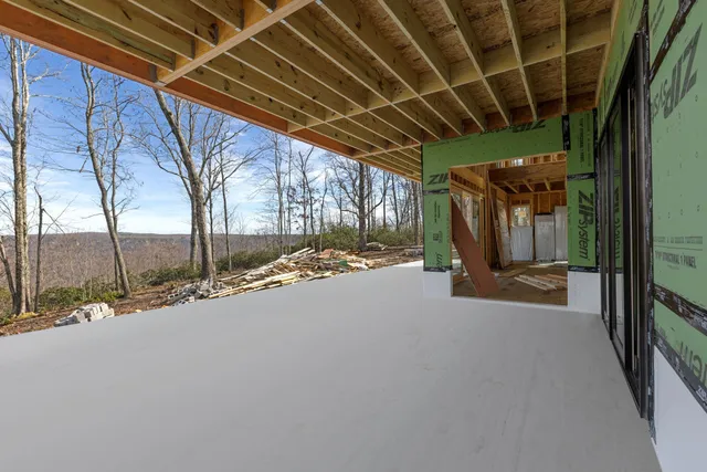 a view of a outdoor space