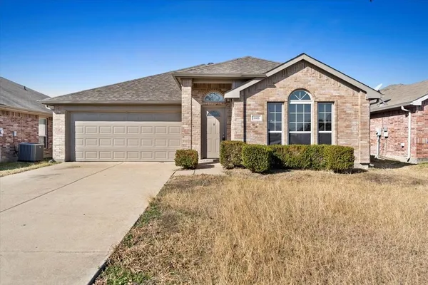 $2,050 | 1605 Bob Drive, Royse City, TX 75189