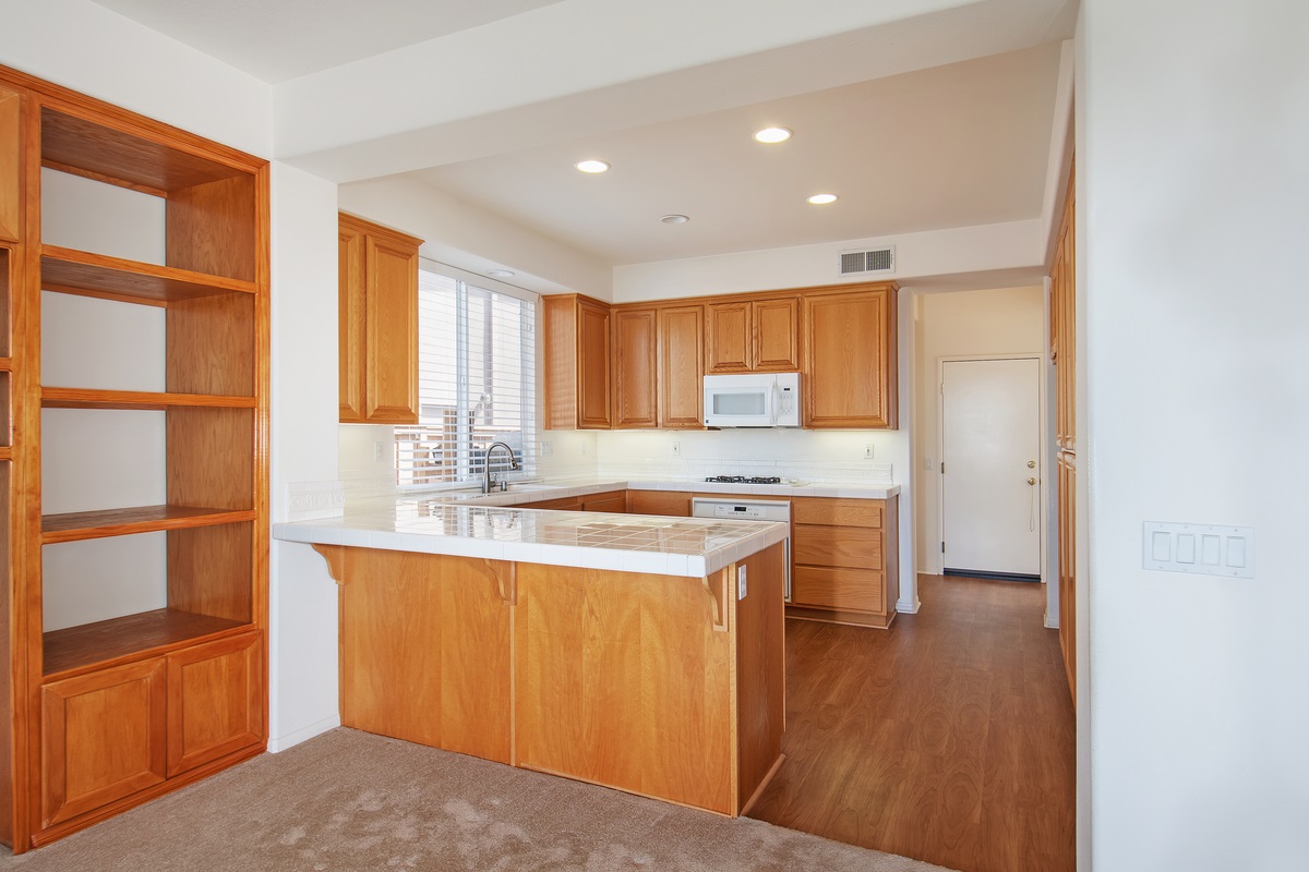 3708 Ridge Court Carlsbad, CA 92010 - Photo 14 of 24 Gallery Image 14