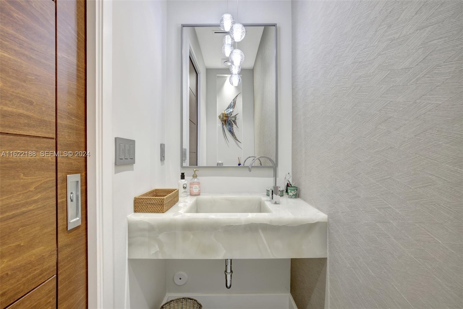 305 Oak Street Hollywood, FL 33019 - Photo 55 of 97