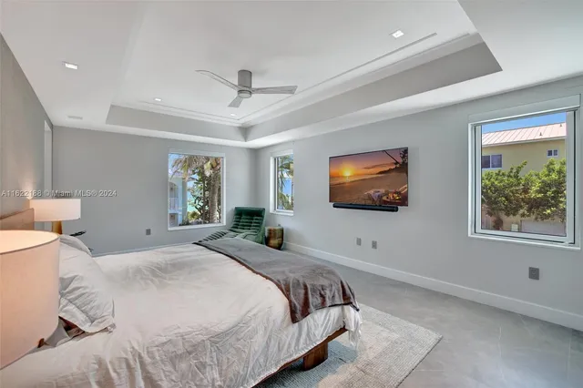 $22,500 | 305 Oak Street, Hollywood, FL 33019