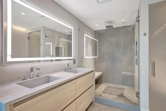 $22,500 | 305 Oak Street, Hollywood, FL 33019