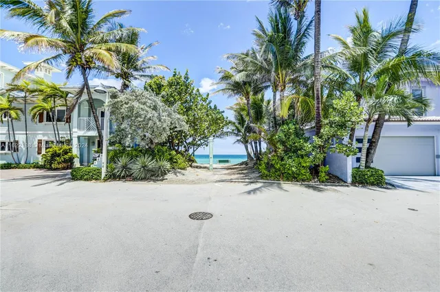 $22,500 | 305 Oak Street, Hollywood, FL 33019