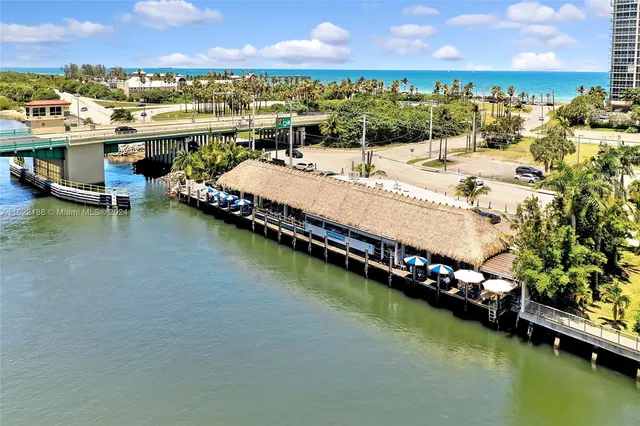 $22,500 | 305 Oak Street, Hollywood, FL 33019