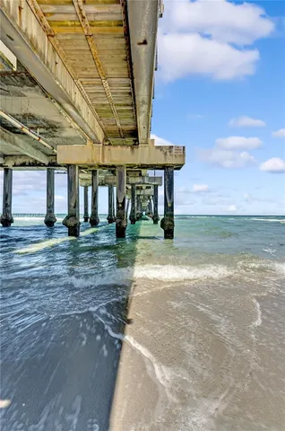 $19,500 | 305 Oak Street, Hollywood, FL 33019