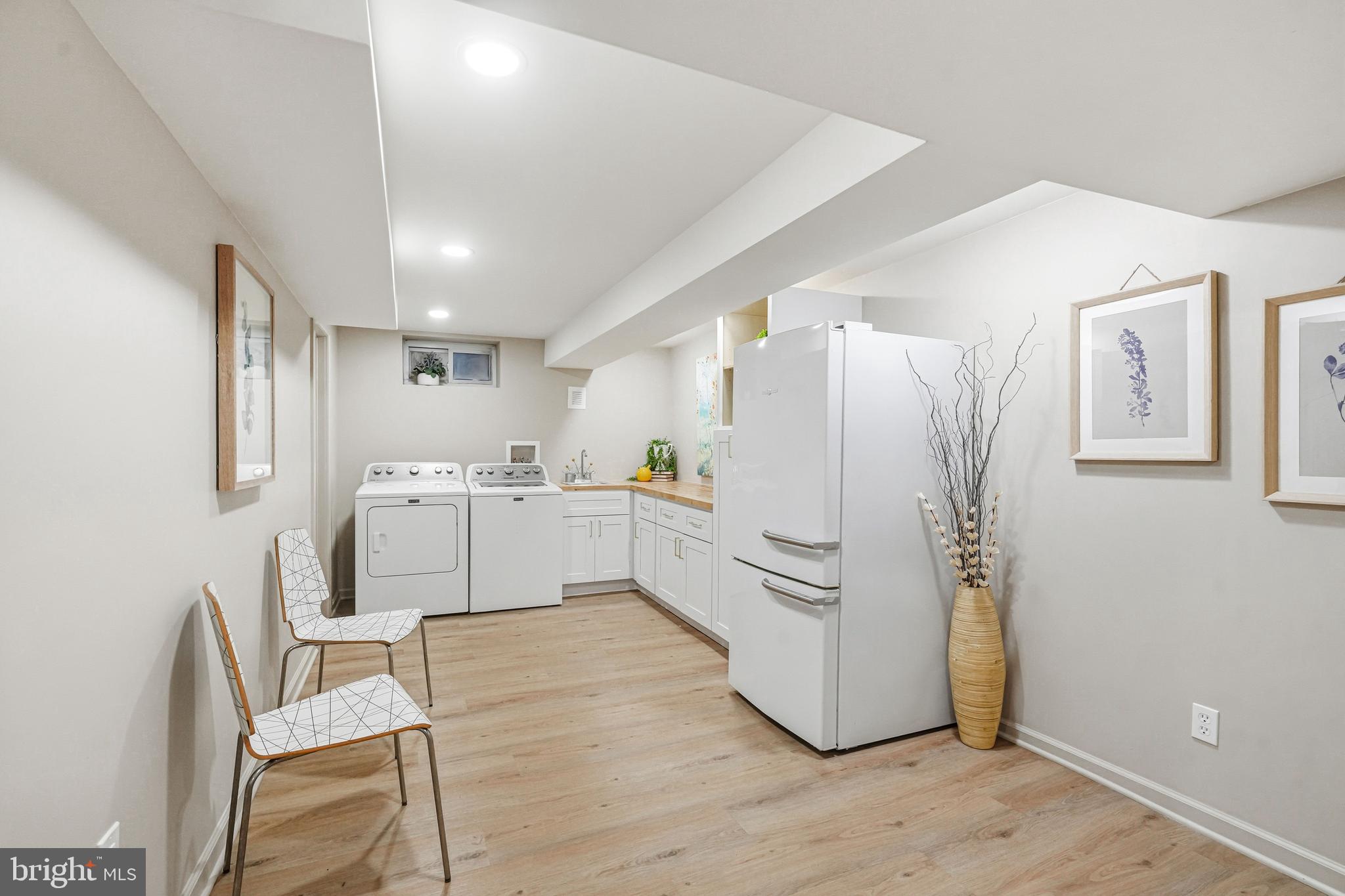 270 Jug Hollow Road Phoenixville, PA 19460 - Photo 40 of 59 a kitchen with granite countertop a refrigerator and a stove top oven