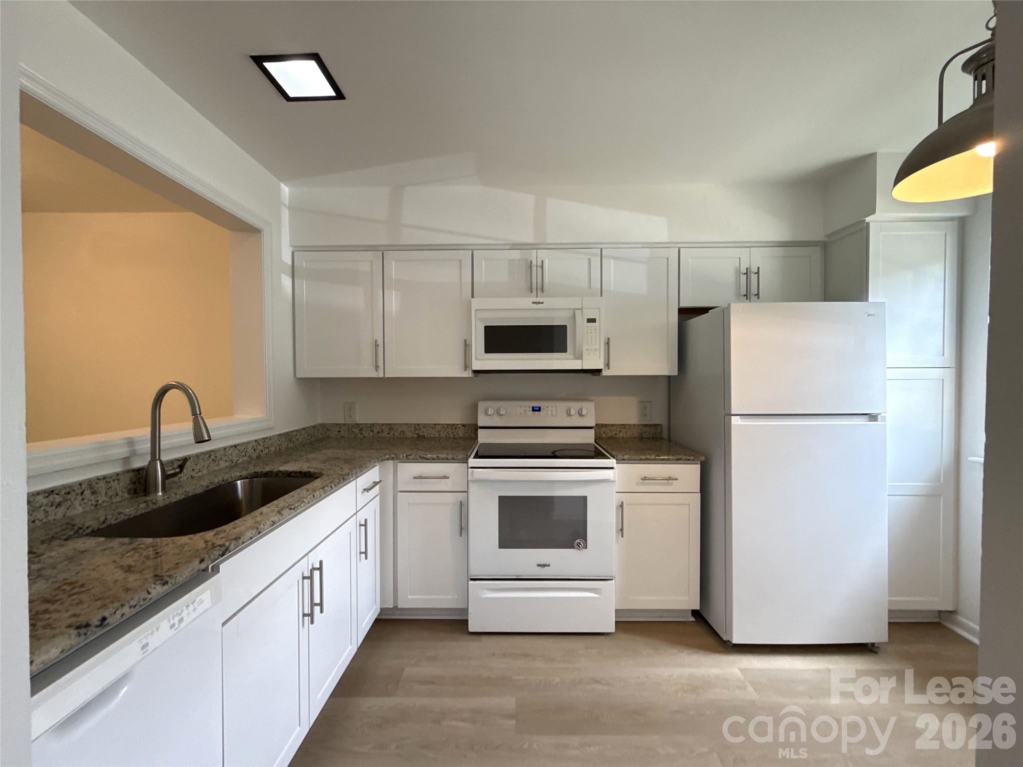 6034 Heath Valley Road Charlotte, NC 28210 - Photo 2 of 11