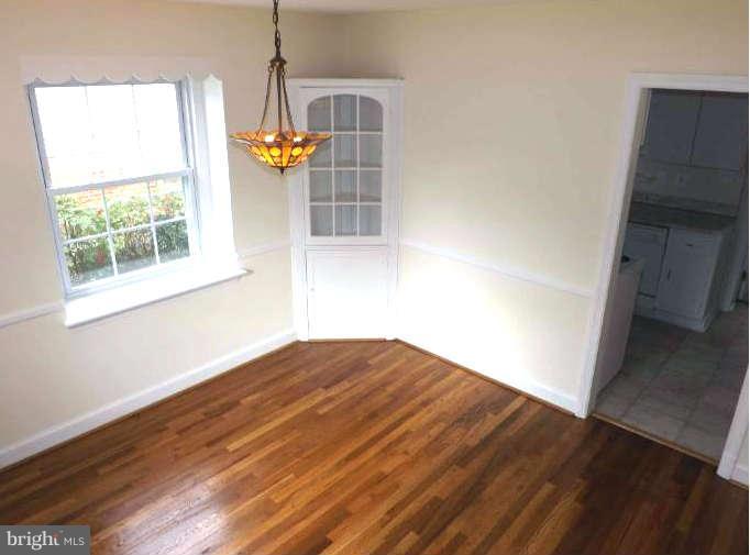 313 Penwood Road Silver Spring, MD 20901 - Photo 6 of 24 Dining Room