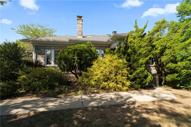 $849,000 | 2 Brass Ring Road, Westerly, RI 02891