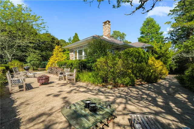 $849,000 | 2 Brass Ring Road, Westerly, RI 02891