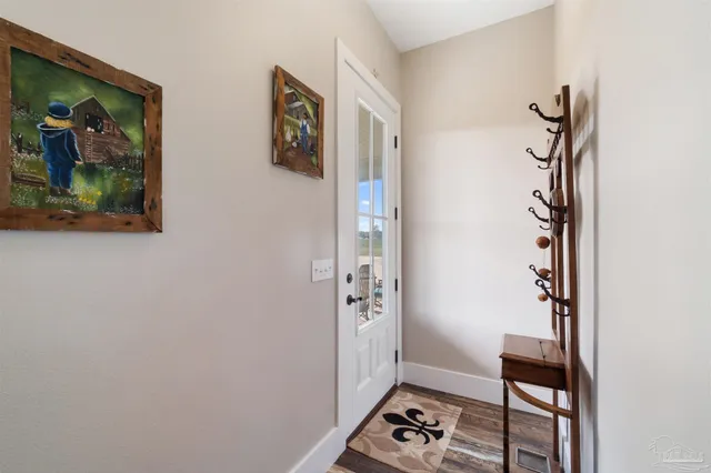 $969,000 | 4425 Dream Acres Road, Molino, FL 32577