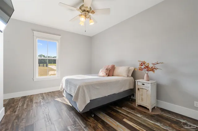 $969,000 | 4425 Dream Acres Road, Molino, FL 32577