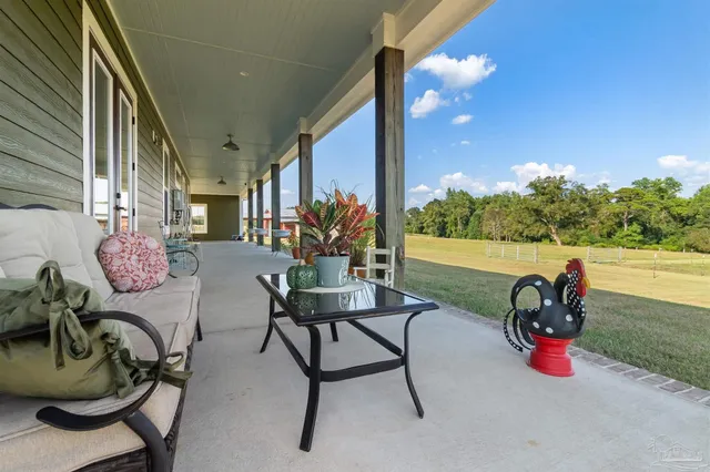 $969,000 | 4425 Dream Acres Road, Molino, FL 32577