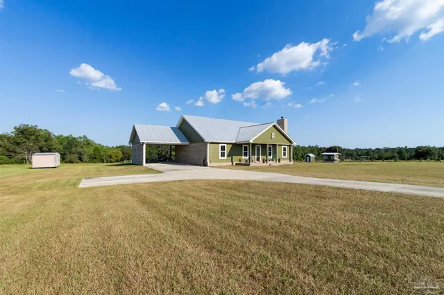 $945,000 | 4425 Dream Acres Road, Molino, FL 32577