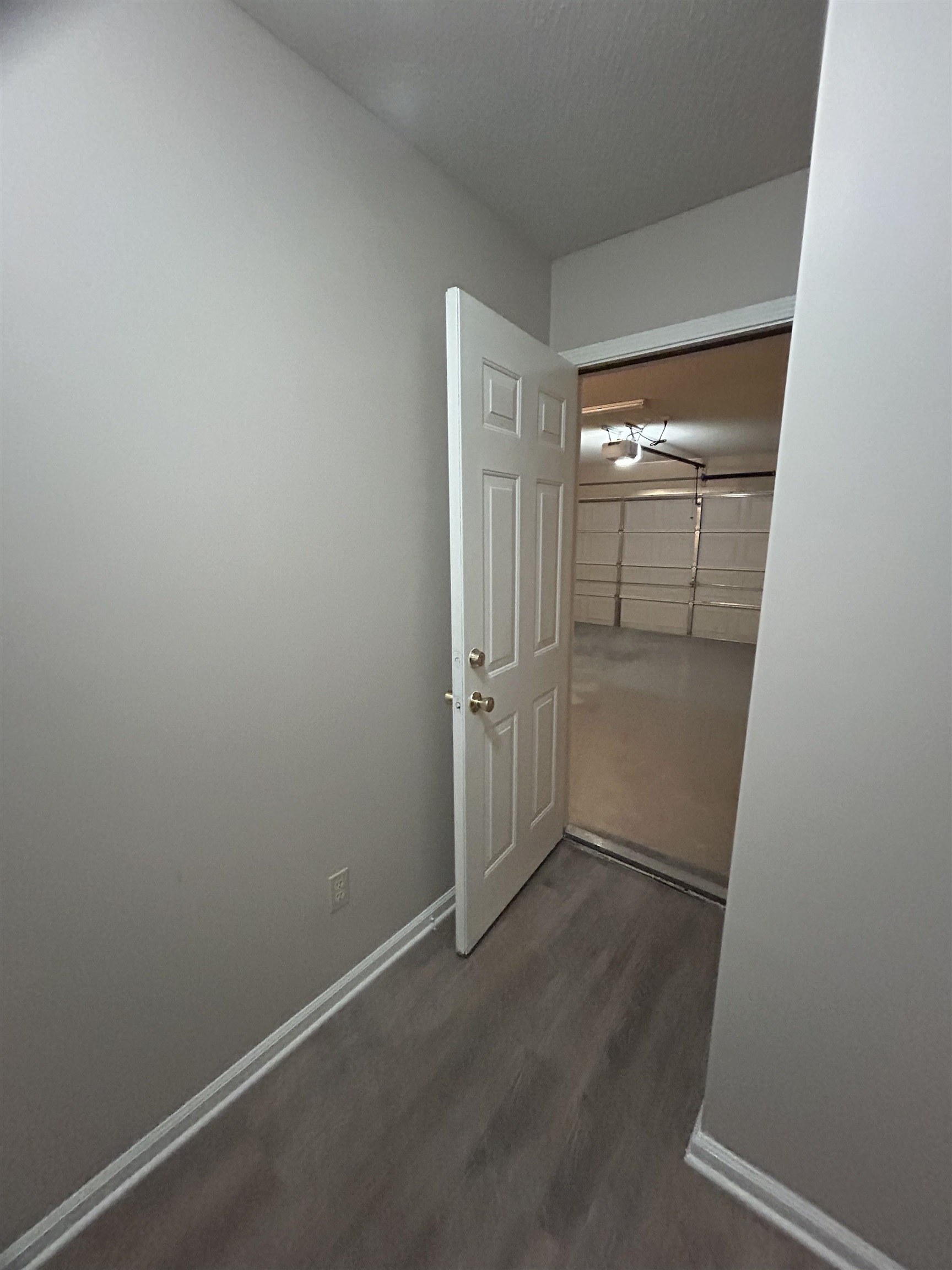 3912 Sundale Way West Memphis, TN 38135 - Photo 17 of 25 an empty room with windows