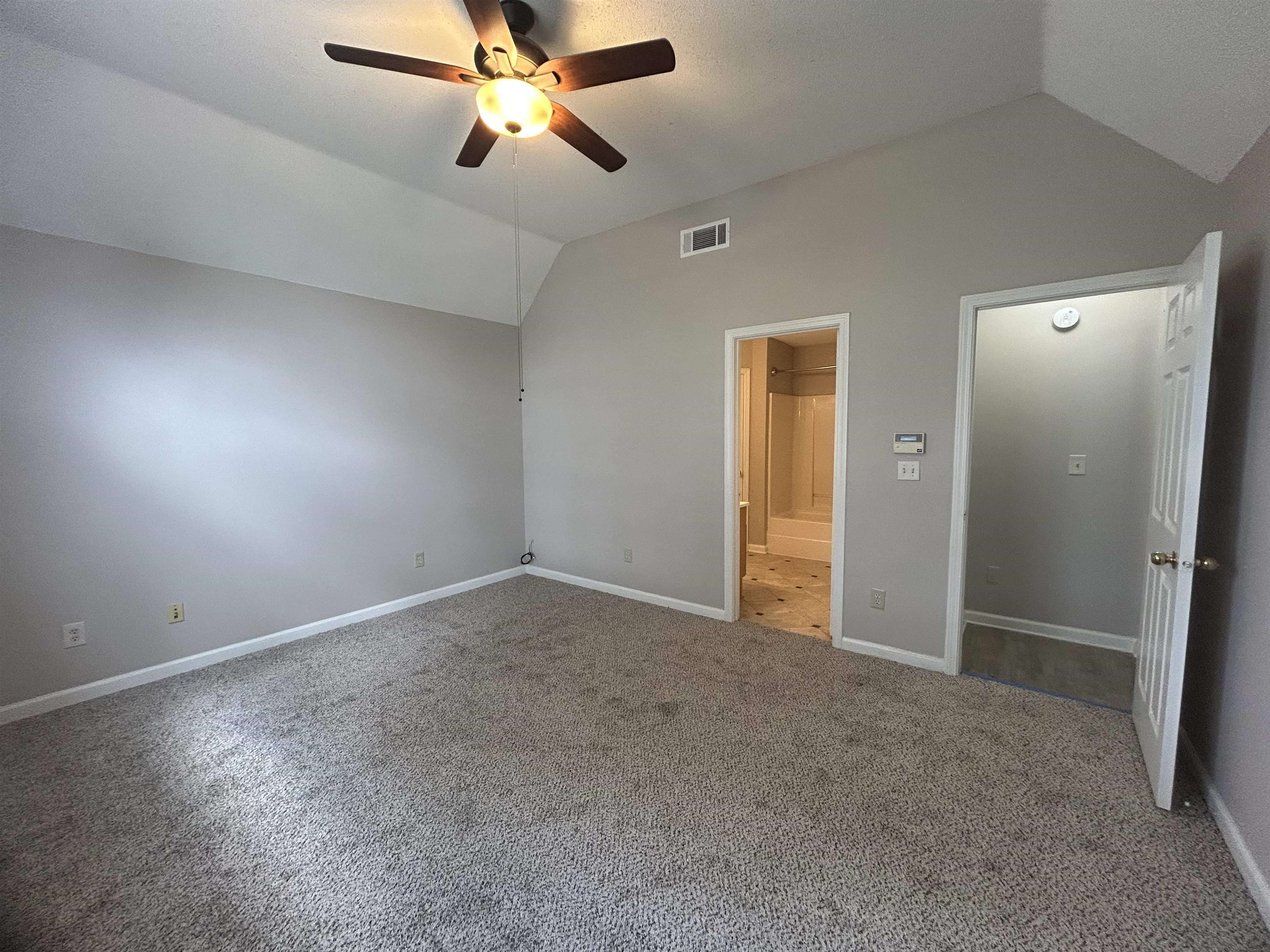 3912 Sundale Way West Memphis, TN 38135 - Photo 10 of 25 an empty room with closet and windows