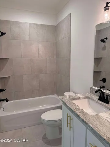 an empty room with a empty space and windows