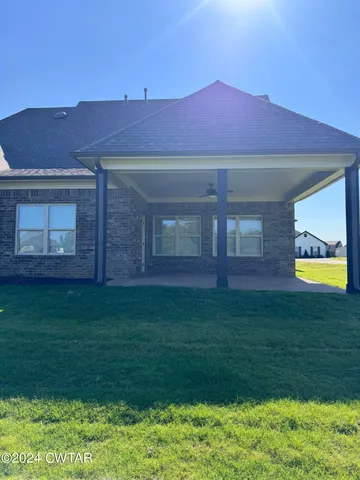 a view of a living room