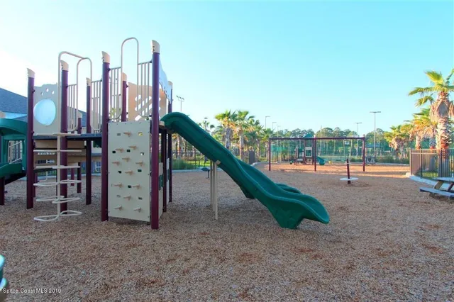 $3,000 | 953 Musgrass Circle, West Melbourne, FL 32904