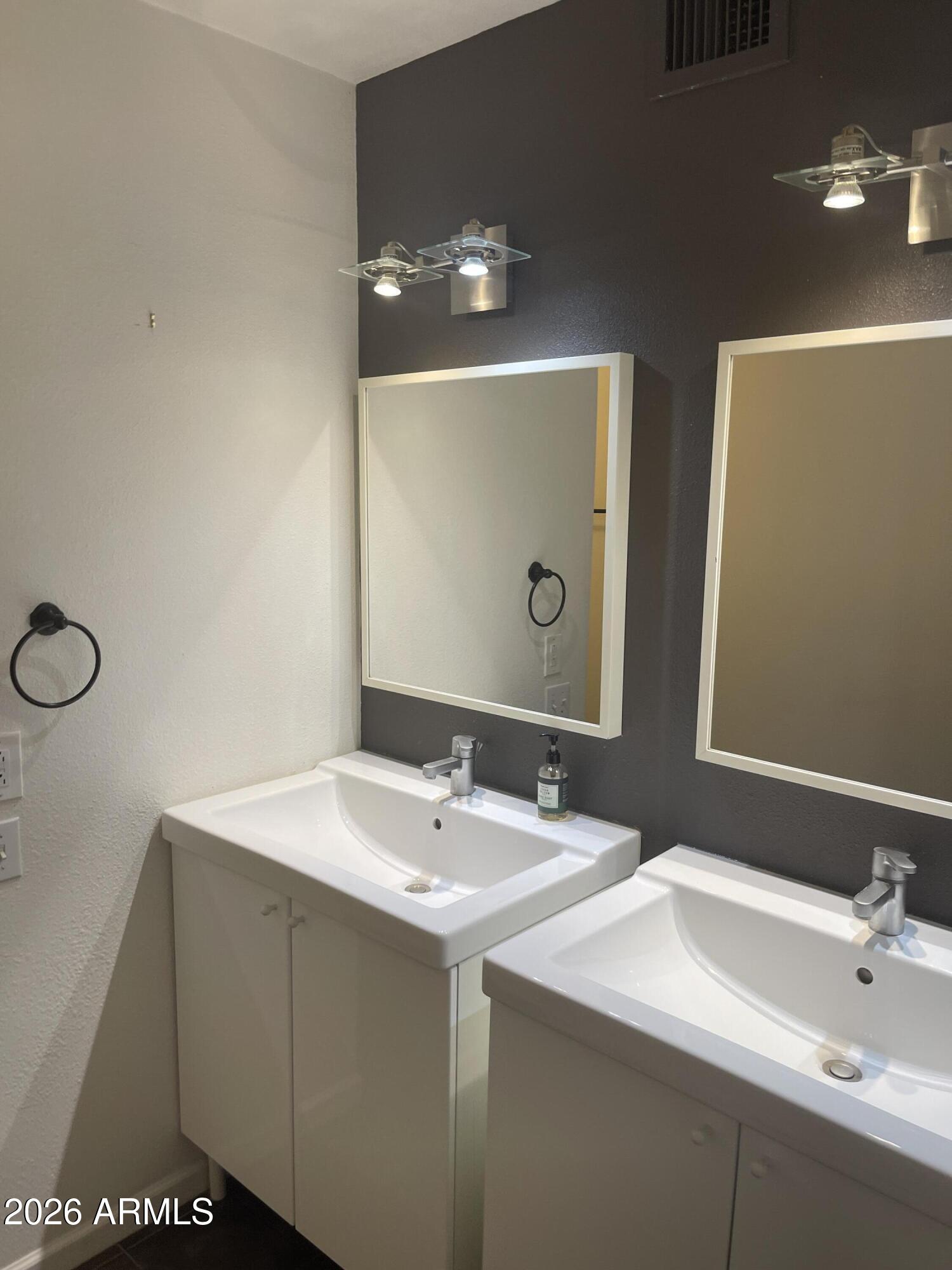 5618 South Rocky Point Road Tempe, AZ 85283 - Photo 22 of 33