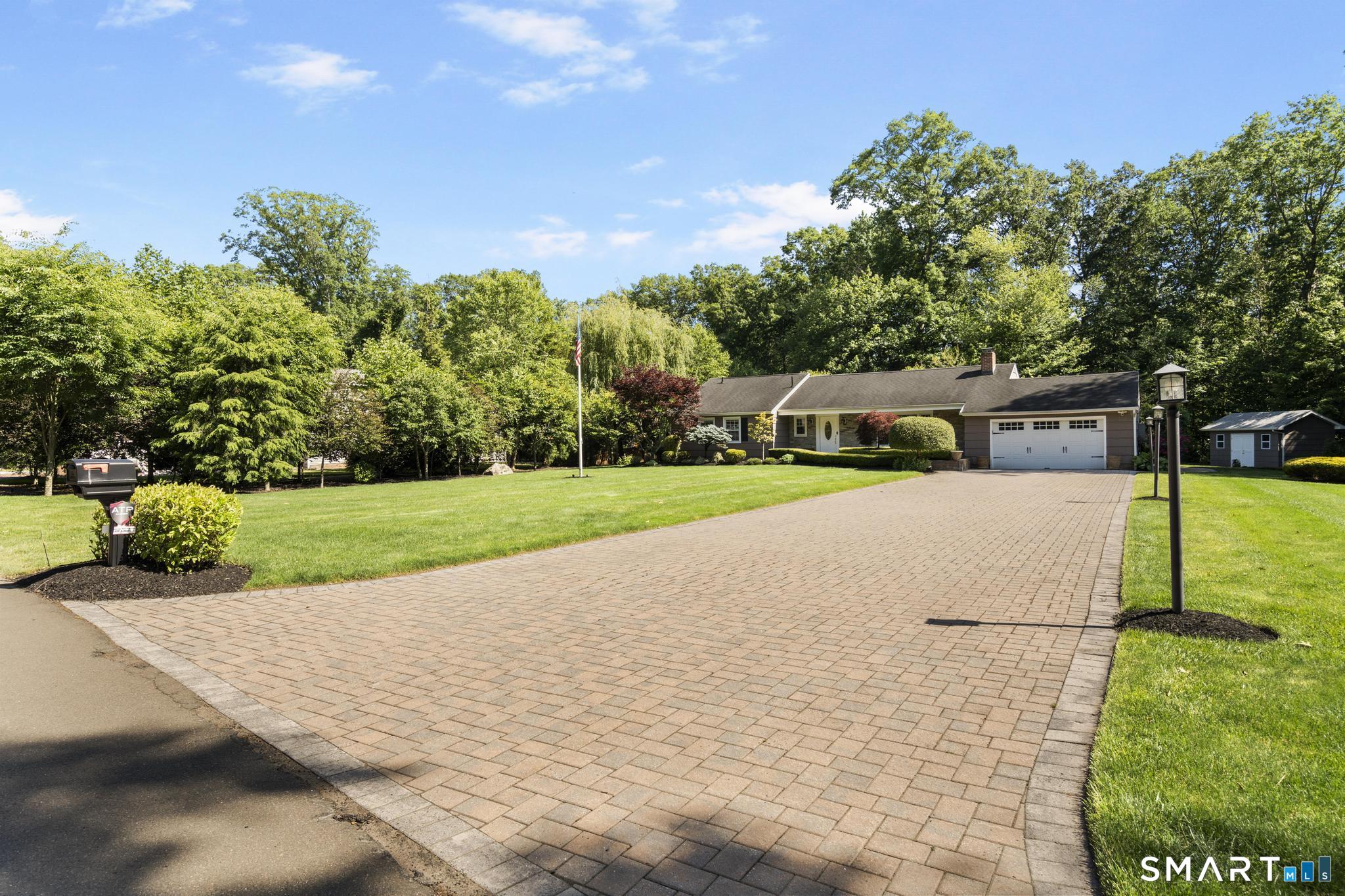180 Tom Swamp Road Hamden, CT 06518 - Photo 35 of 40