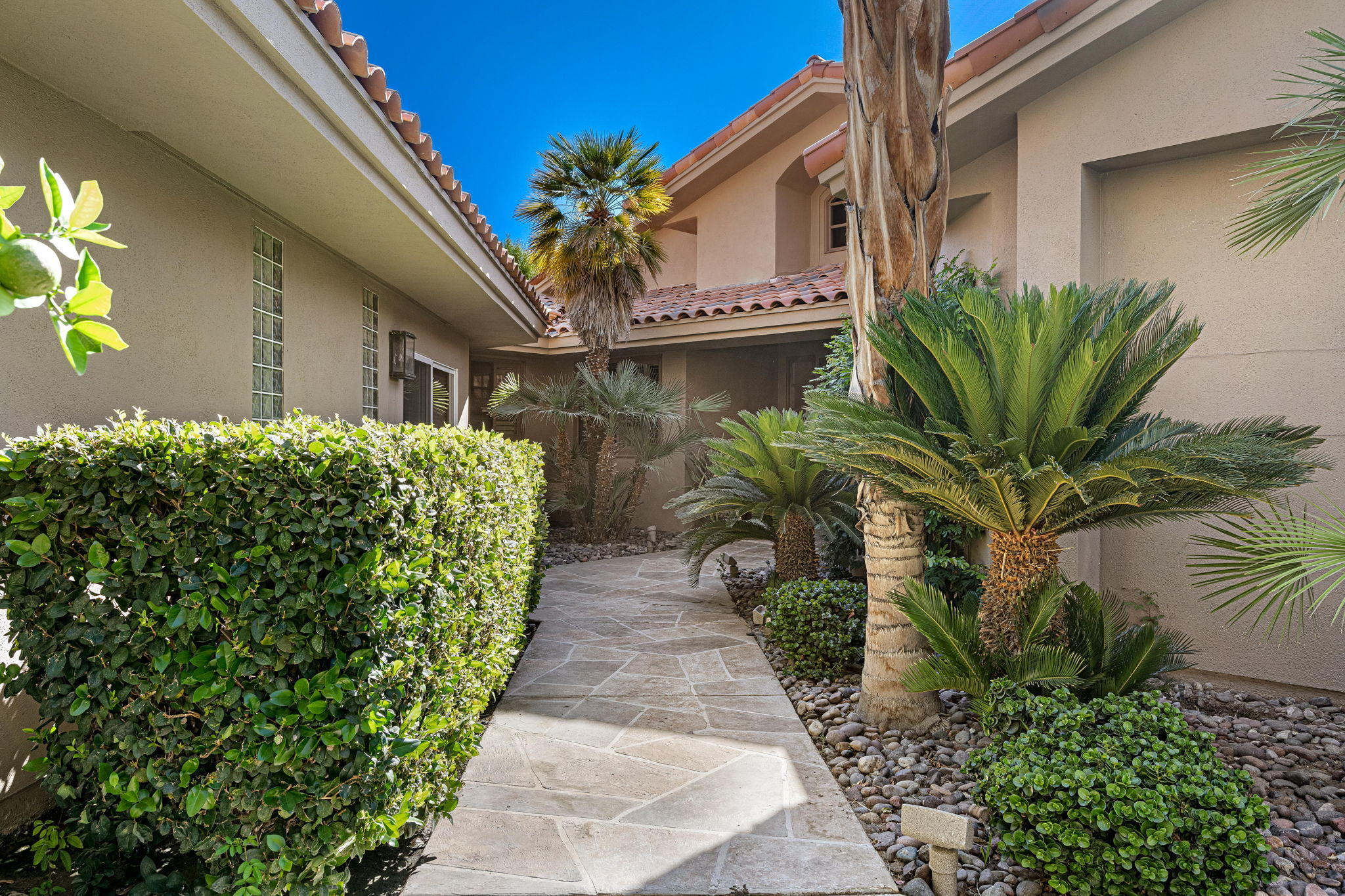 54340 Riviera La Quinta, CA 92253 - Photo 14 of 60 17-web-or-mls-JVRiviera0621_017