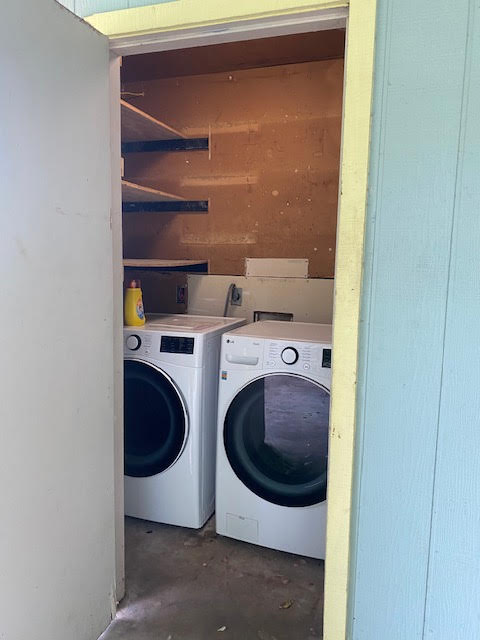 6900 Manor Road, Unit B Austin, TX 78723 - Photo 14 of 14 Washer / Dryer Closet