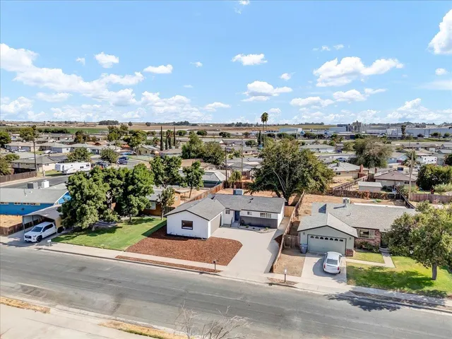 $325,000 | 8685 Eddy Street, Hanford, CA 93230