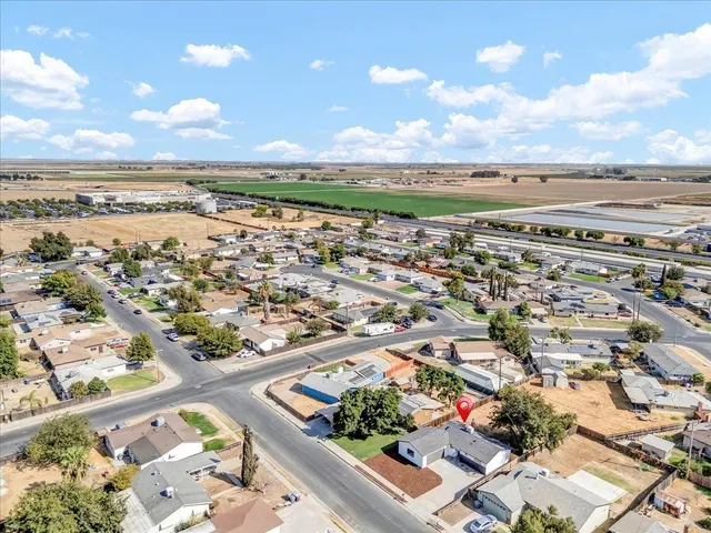 $325,000 | 8685 Eddy Street, Hanford, CA 93230