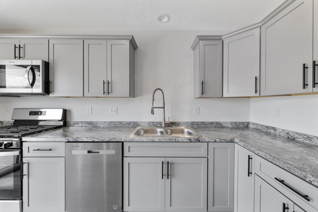 307 Sunset Avenue Mountain Lake, MN 56159 - Photo 12 of 26