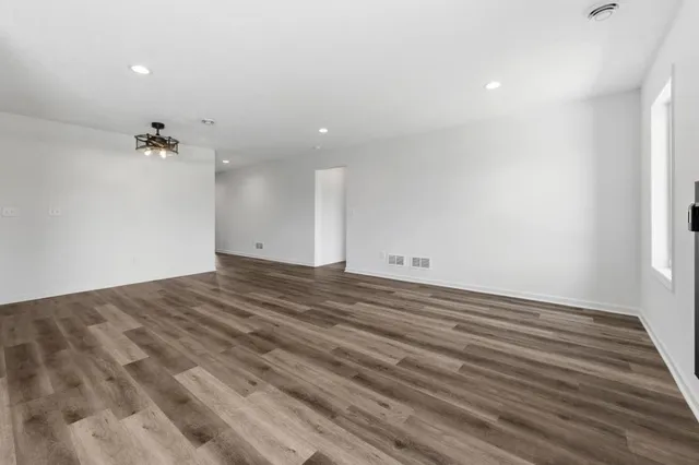 $274,900 | 307 Sunset Avenue, Mountain Lake, MN 56159