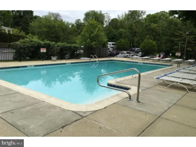 $1,800 | 104 Woodside Road, Unit A203, Haverford, PA 19041
