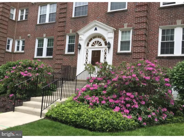 $1,800 | 104 Woodside Road, Unit A203, Haverford, PA 19041