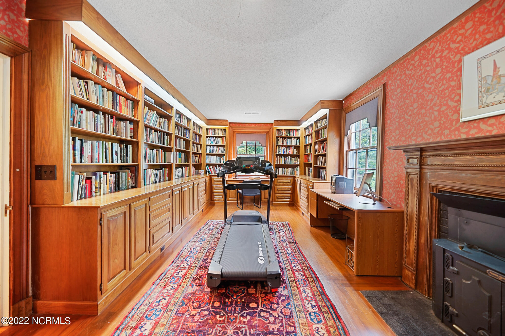 50 McCaskill Road West Pinehurst, NC 28374 - Photo 48 of 66 2nd Floor library