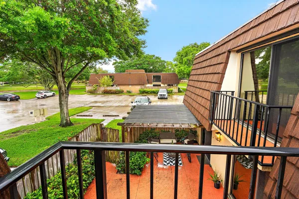 $2,900 | 1802 18th Lane, Palm Beach Gardens, FL 33418