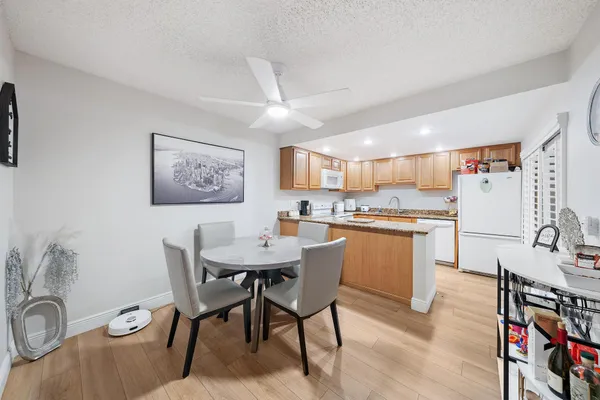 $2,900 | 1802 18th Lane, Palm Beach Gardens, FL 33418