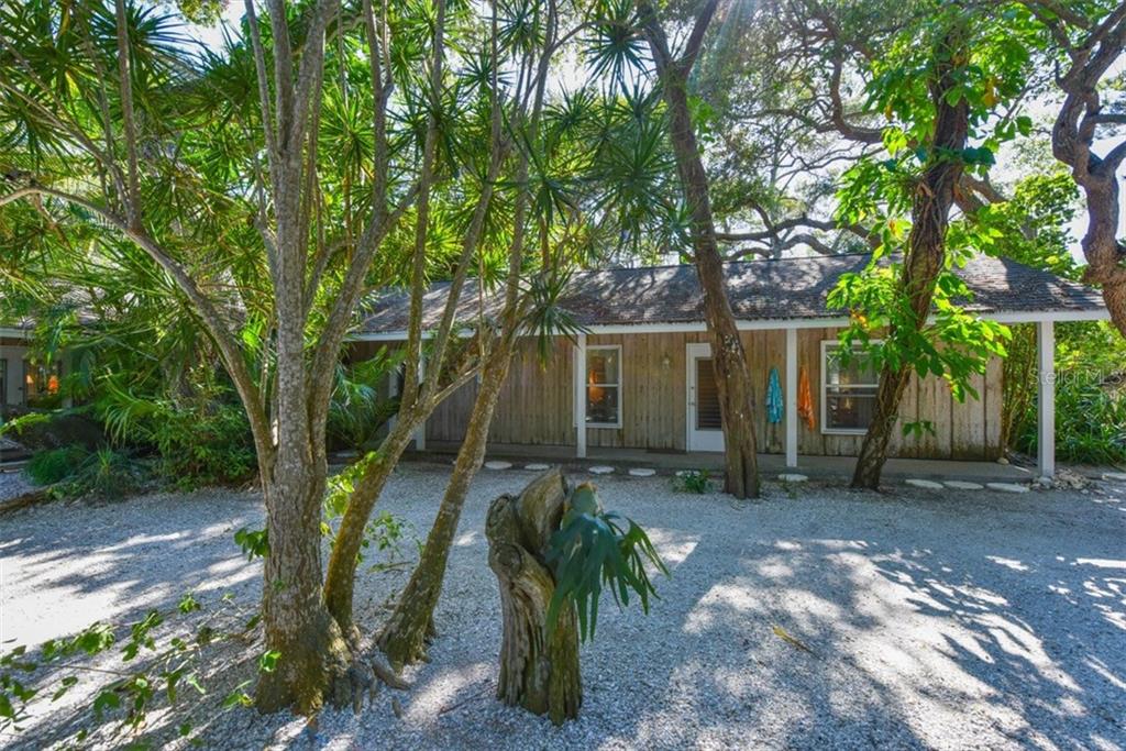 1102 North Casey Key Road Osprey, FL 34229 - Photo 1 of 1 Gallery Image 1