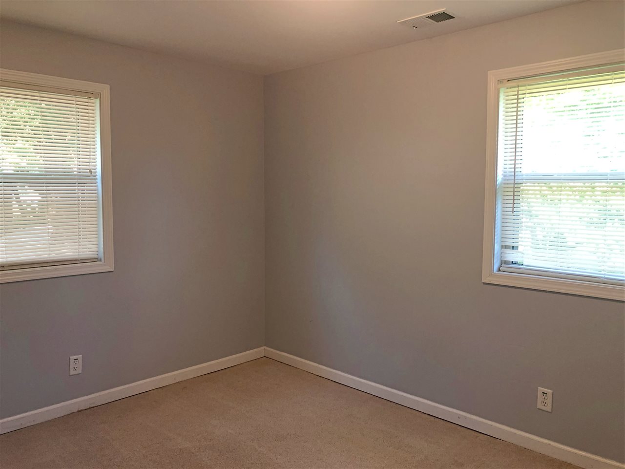 4015 Highcrest Road Rockford, IL 61107 - Photo 17 of 25 Gallery Image 17