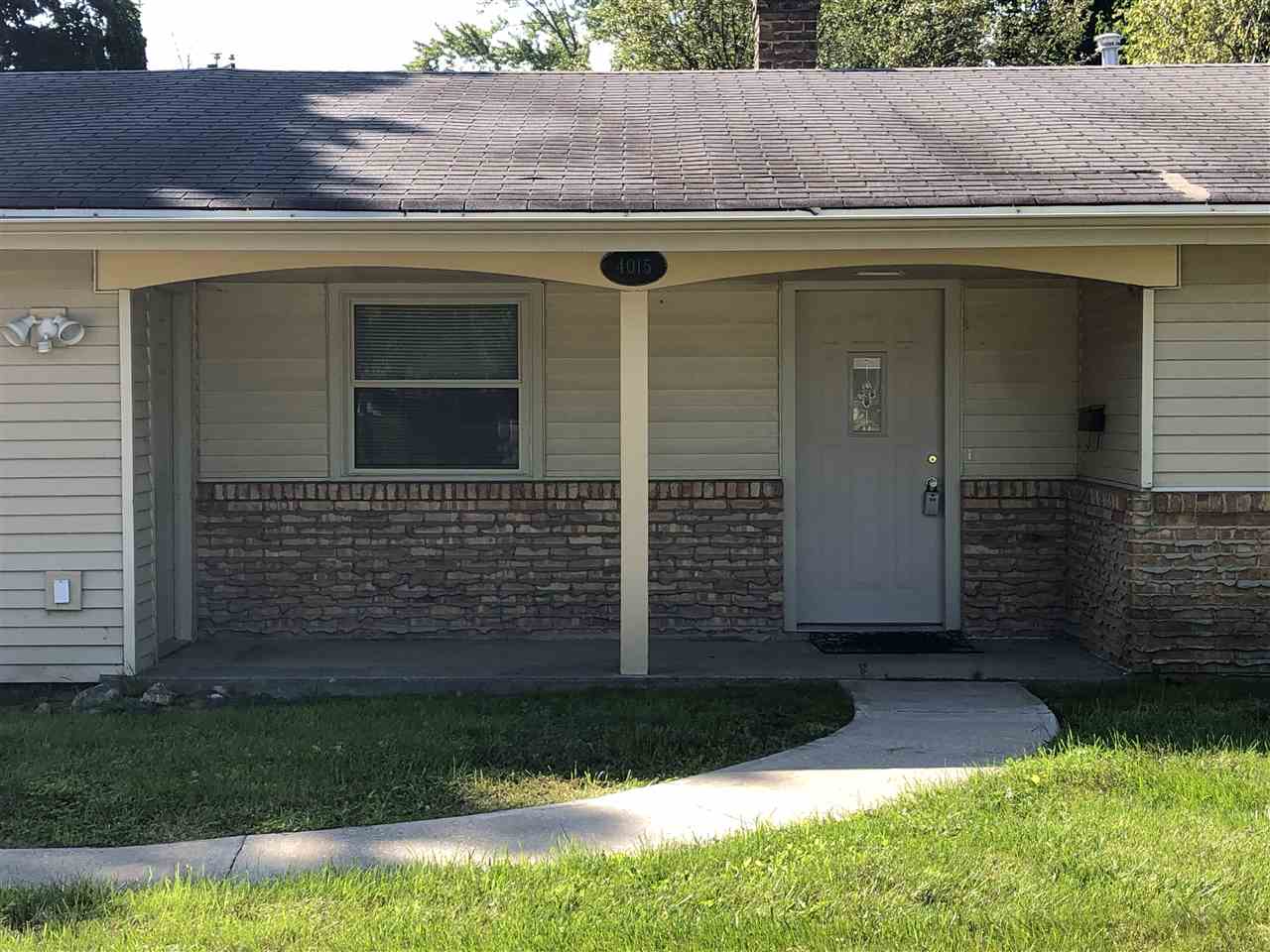 4015 Highcrest Road Rockford, IL 61107 - Photo 3 of 25 Gallery Image 3