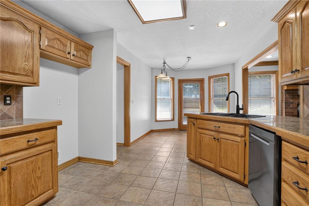 17618 Emerald View Drive Raymore, MO 64083 - Photo 11 of 42